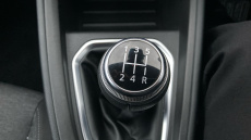 Renault Clio 1.0 TCe 100 Play 5dr Petrol Hatchback